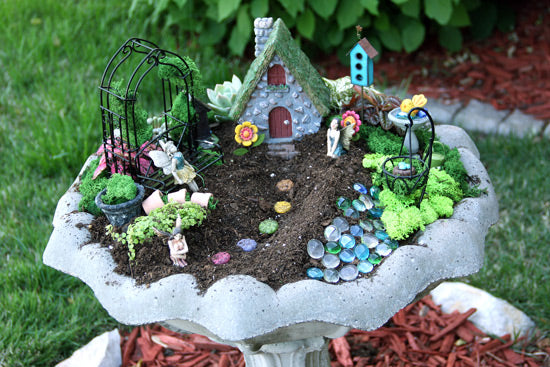 The Fairy Gardens are the trend this year :)